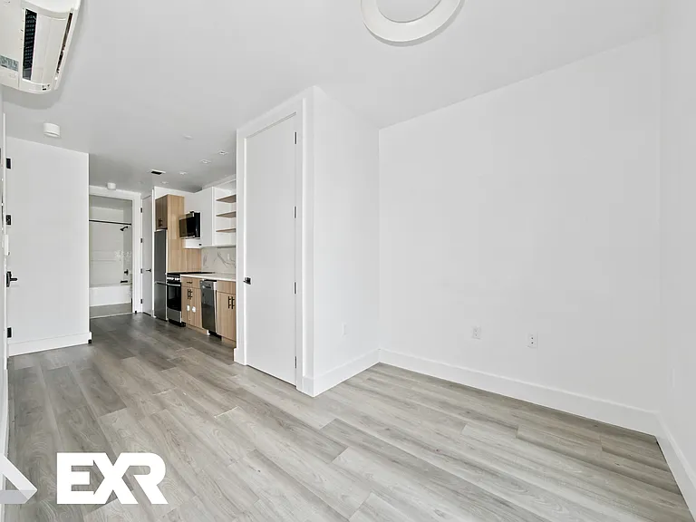 1634 Church Ave #2J — Photo 10