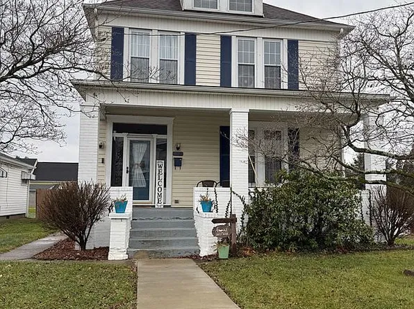 313 5th St, Glen Dale, WV 26038