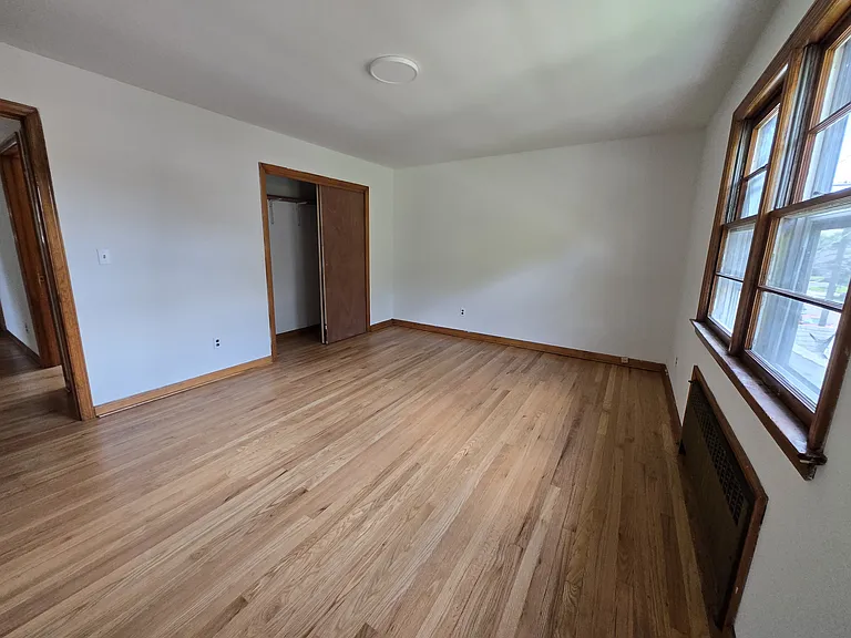 384 Delawanna Ave #2 — Photo 4