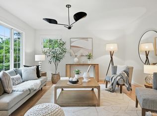 6876 Pinehaven Rd, Oakland, CA 94611