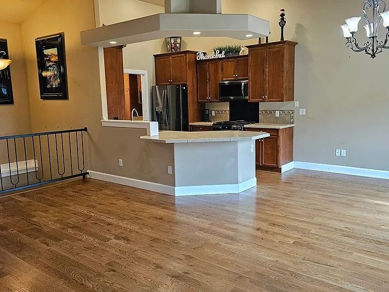 882 Canyon Park Ave — Photo 24
