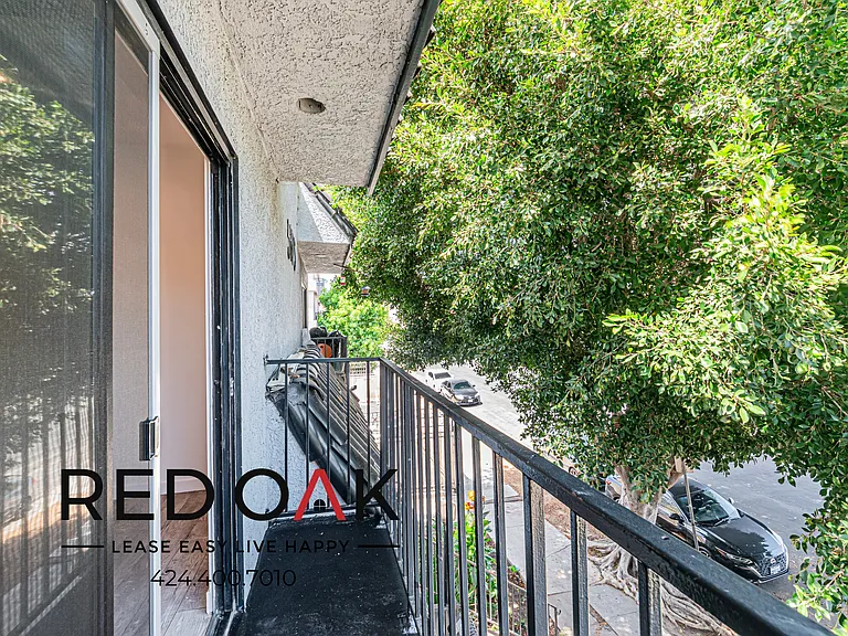 519 S Westmoreland Ave #201 — Photo 8