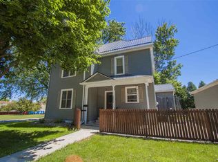 202 Pine St, Reinbeck, IA 50669