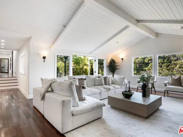 3908 Fairway Ave, Studio City, CA 91604