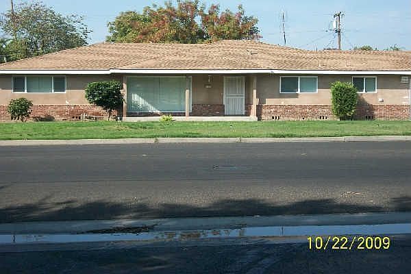 1st image of 412 N Schnoor Ave