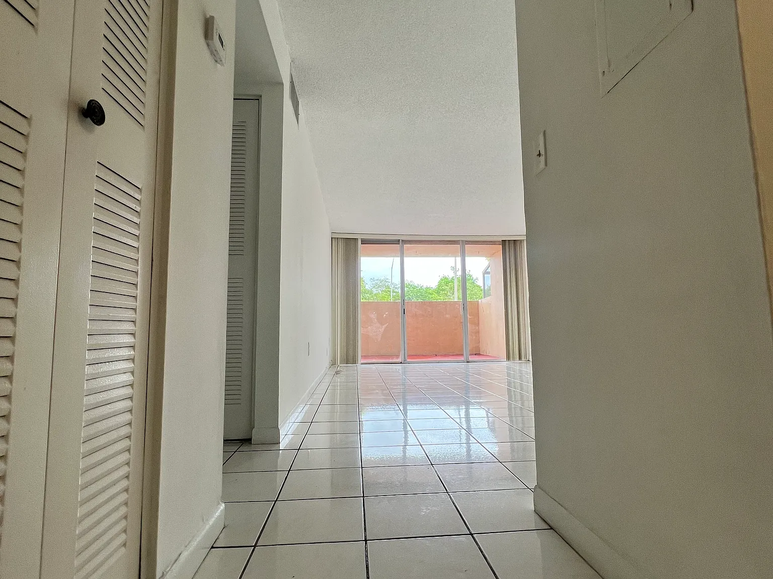 10425 SW 112th Ave — Photo 4