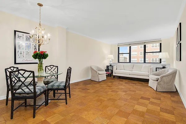 Sold by Town Residential | media 15