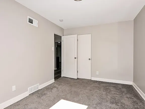 9831 Vickie Pl — Photo 3