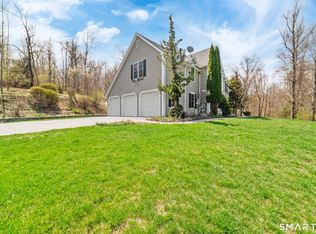 83 Valley Stream Lane, Southbury, CT 06488