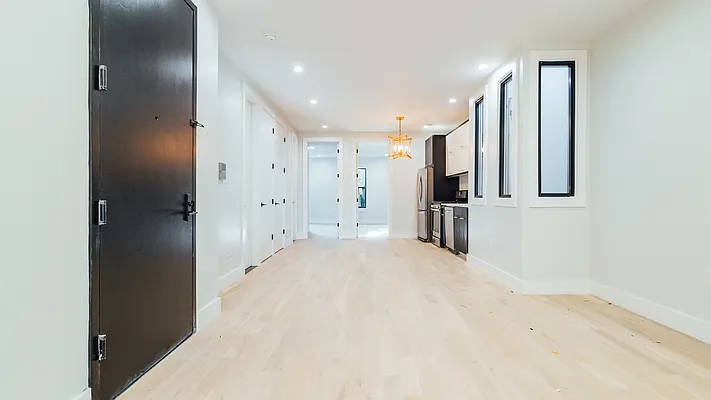 Rented by Nooklyn NYC LLC | media 21