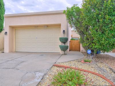 9924 Lagrima De Oro Rd NE, Albuquerque, NM, 87111