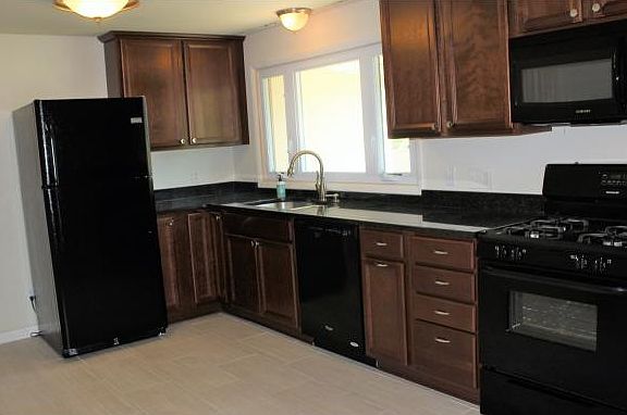 5th image of 619 Lacey Dr