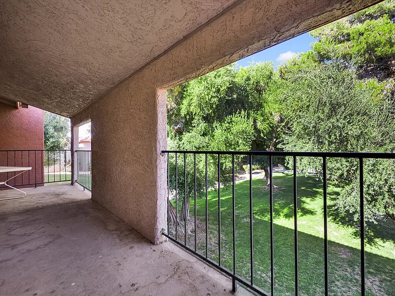 5576 W Rochelle Ave #24C24C — Photo 37