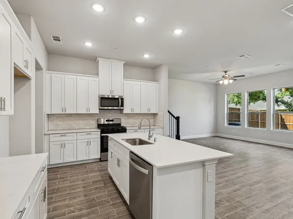 2929 Hamilton St, Plano, TX 75075