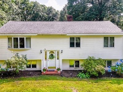 5 Old Bear Hill Rd, Merrimac, MA, 01860