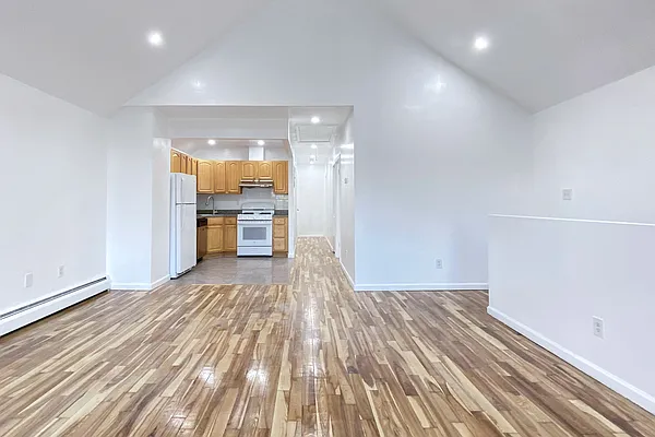 Rented by Compass | media 14