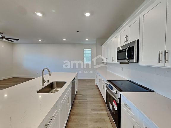 3rd image of 10567 Lagaspi Dr
