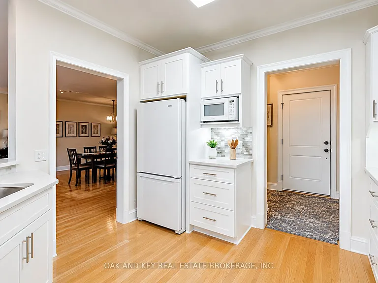 1890 Richmond St #1 — Photo 20