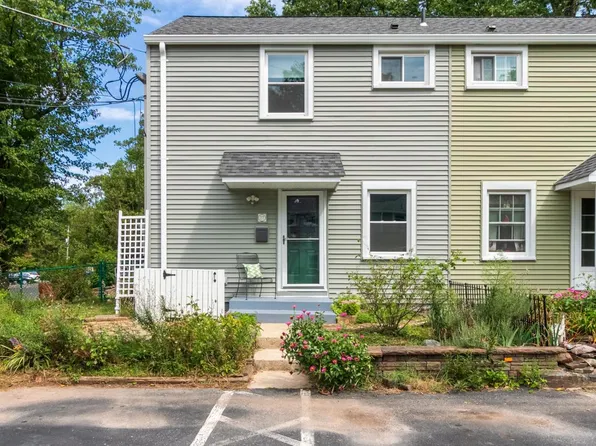 2 Plateau Pl, Greenbelt, MD 20770