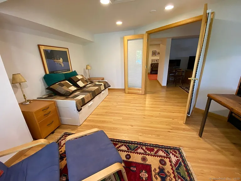 177 W Hyerdale Dr — Photo 27