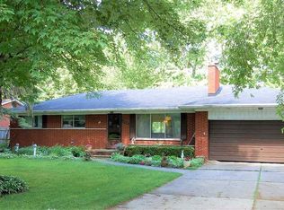 35035 Beaconhill St, Harrison Township, MI 48045