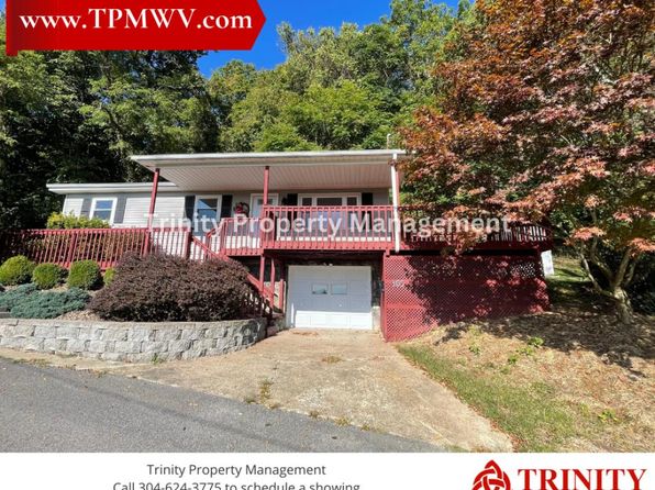305 Michael St