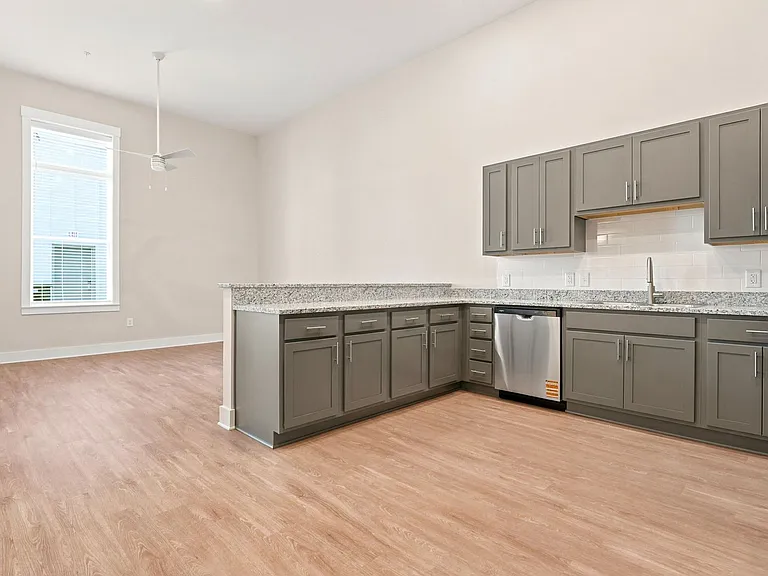 Neel's Lofts — Photo 128