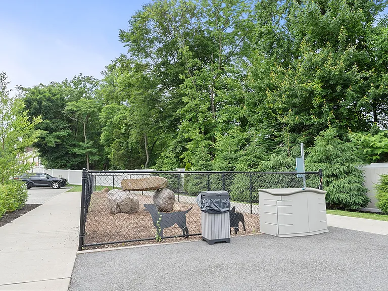 105 Brandon Ct — Photo 73