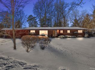 4517 Andre St, Midland, MI 48642