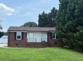 2213 Dumont St, Asheboro, NC 27203