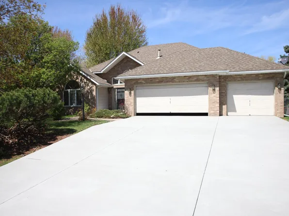 2522 Windsor Ln, Woodbury, MN 55125