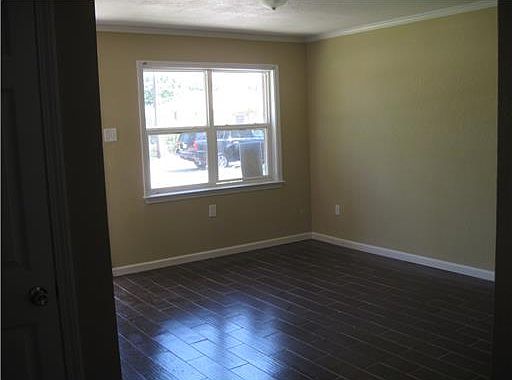 3rd image of 4806 Seminole Dr