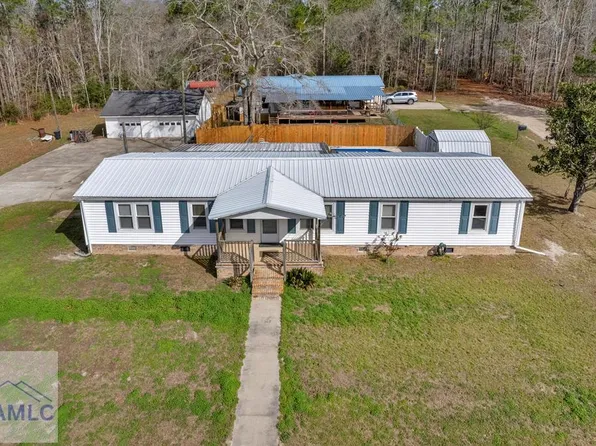 175 Oak Lake Dr, Hinesville, GA 31313