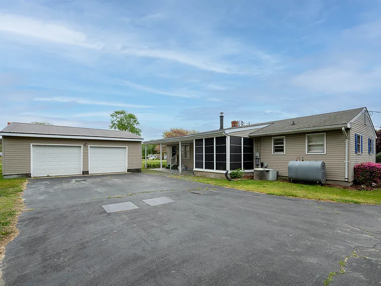 10359 Harrison Rd — Photo 12