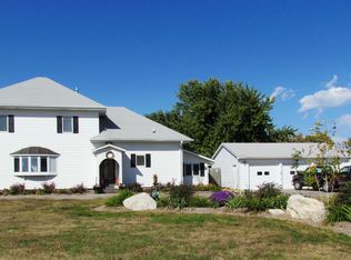 2820 Burlington St, Holdrege, NE 68949