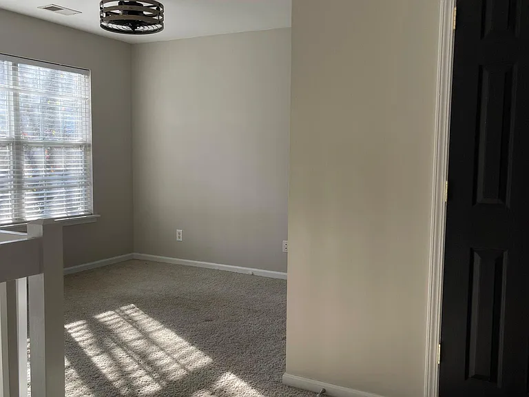 8223 Southgate Commons Dr — Photo 23