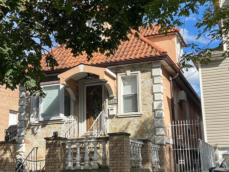 838 Vincent Ave #B — Photo 11