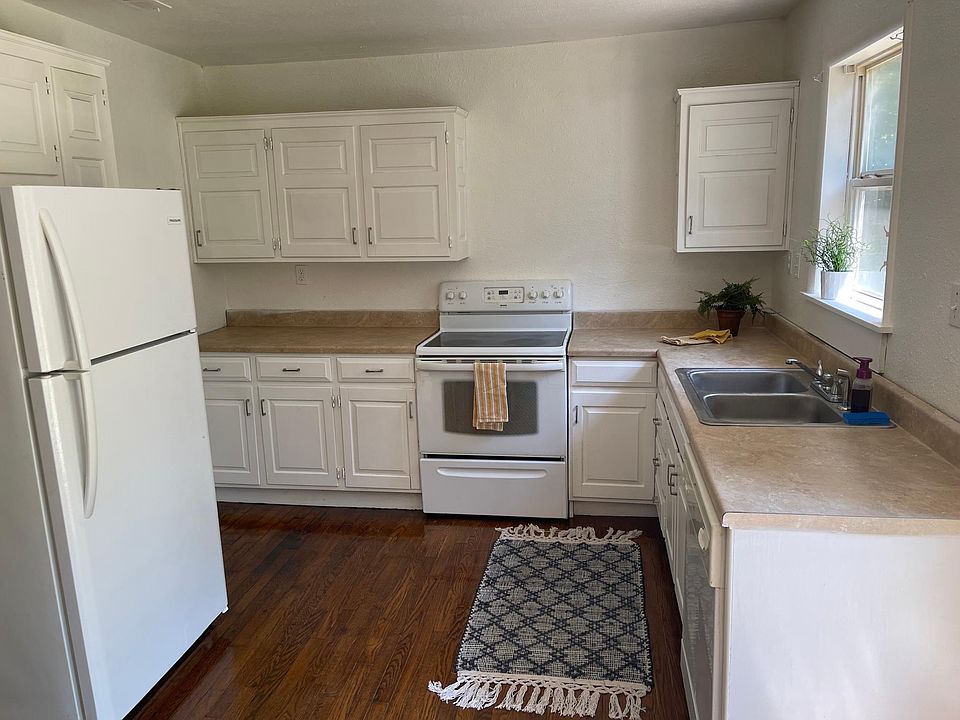 all appliances included