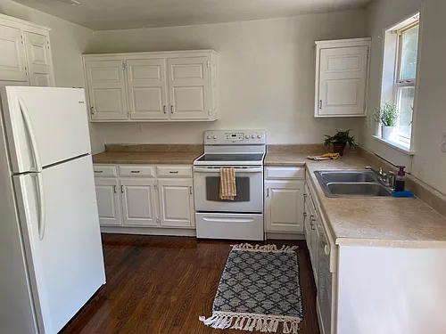 5217 NE 46th Ter Photo 1