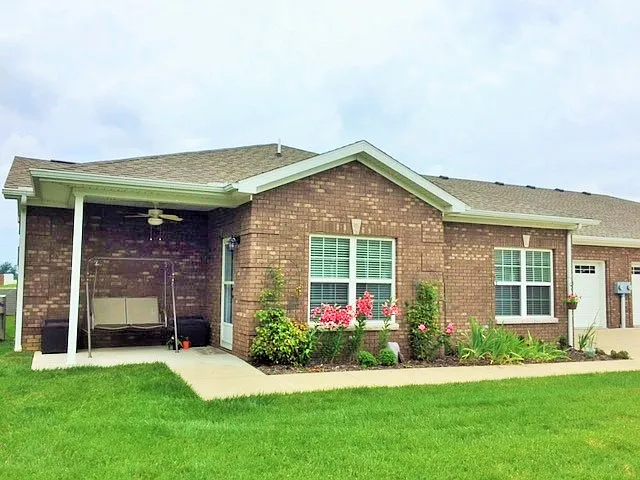 8915 Covenant Ct photo 1