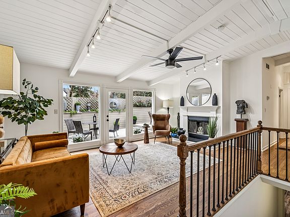 5th image of 2347 Drew Valley Rd NE