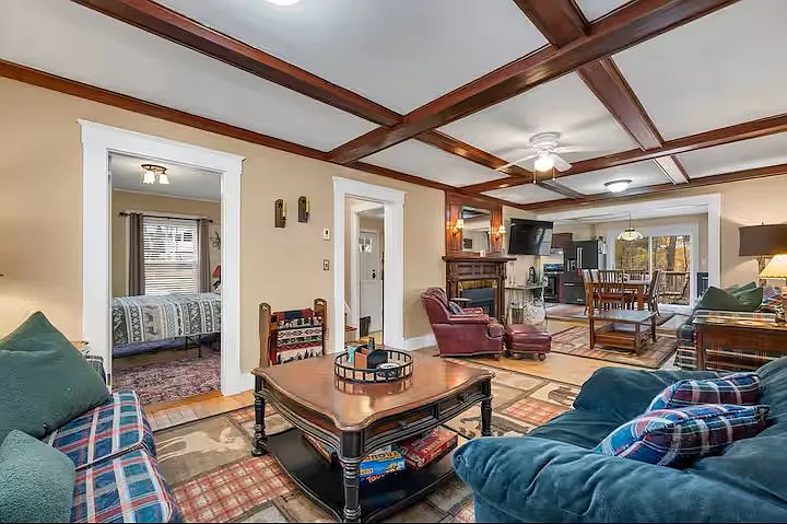 23 Red Gate Ln — Photo 3