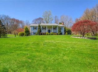 3 Cherokee Dr, Danbury, CT 06811