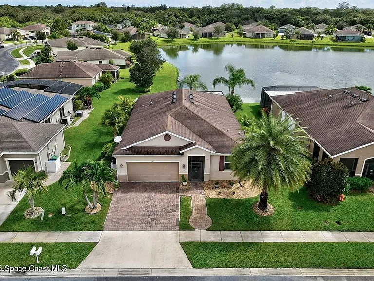 205 Bellamy Trl — Photo 1