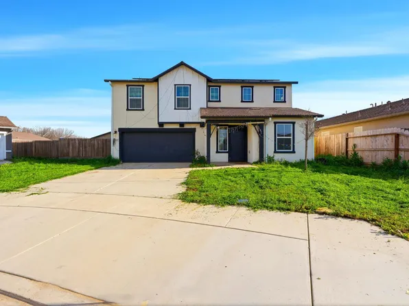 2456 Wolf Creek Pl, Tulare, CA 93274