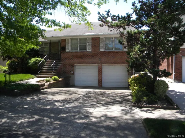 2810 210th Place, Bayside, NY 11360