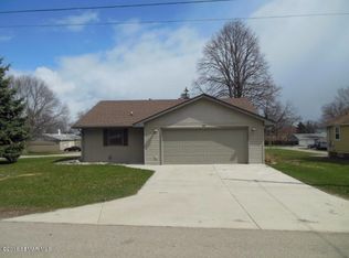 219 6th Ave W, Ellendale, MN 56026