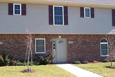 1st image of 3315 S Oaklawn Cir