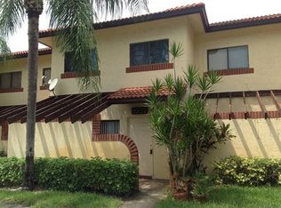 8937 Springtree Lakes Dr, Sunrise, FL 33351