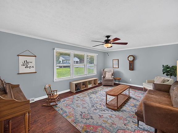 5th image of 1036 Melrose Dr